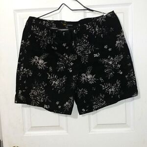 Lee Straight Fit shorts sz 12